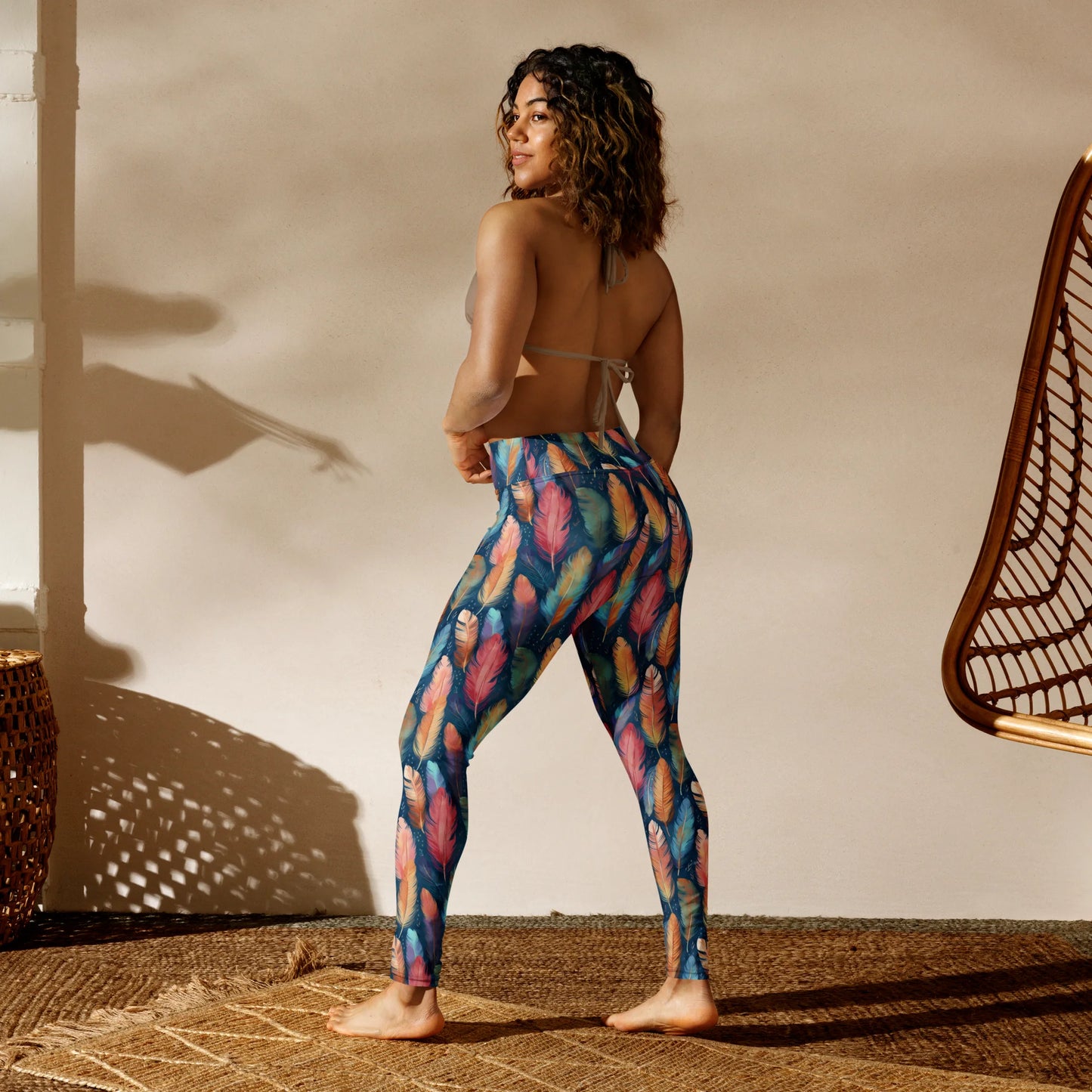 Dance of Wild Birds` Feathers Yoga Leggings