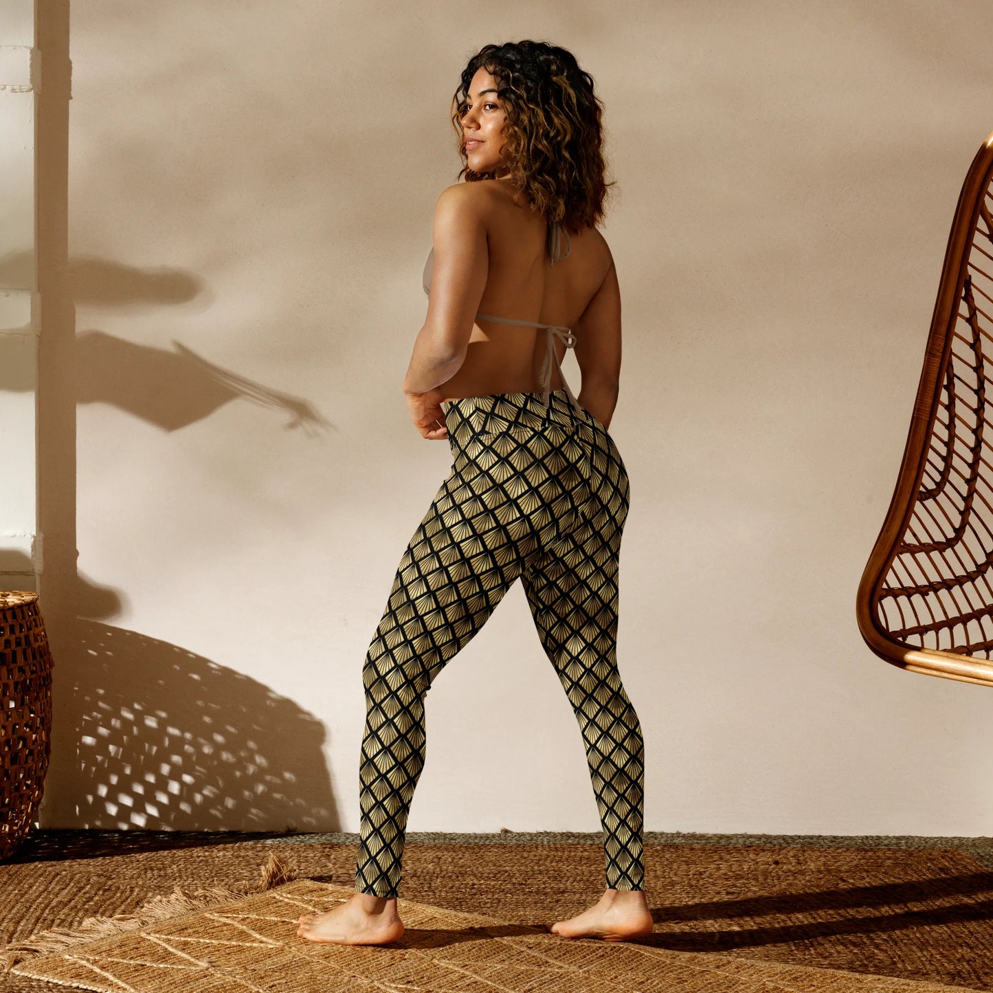Pineapple Art Deco Fantasy Yoga Leggings