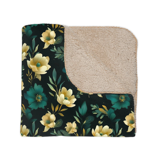 Minimalist Blooms Tan Sherpa Blanket
